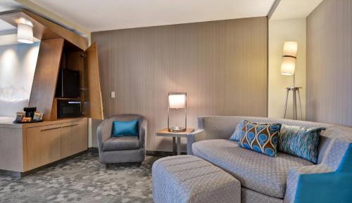 Queen Room with Two Queen Beds and Sofa Bed