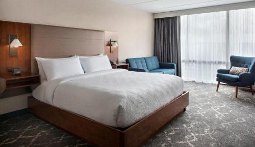 King Room with Sofa Bed