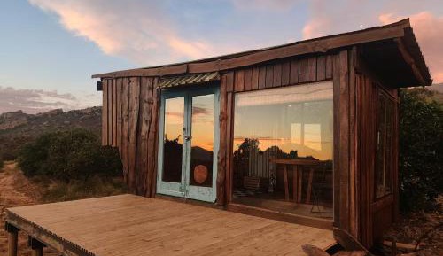 Bungalow with Garden View