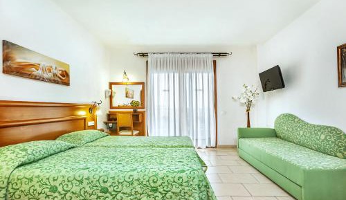 Studio with Side Pool View