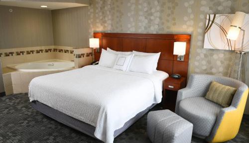 Whirlpool King Room