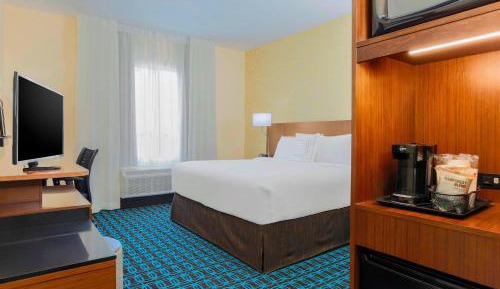 King Room with Mini Fridge
