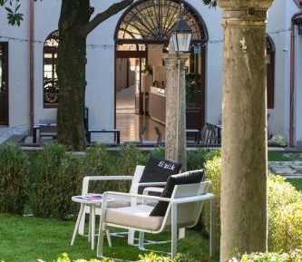 Premium Quadruple Room