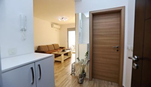 One-Bedroom Apartment with Sea View