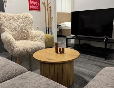 Three-Bedroom Deluxe Apartment