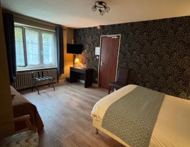Triple Room with Bath