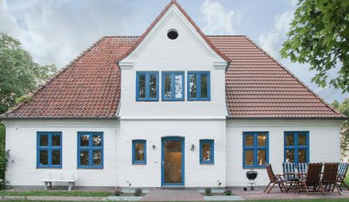 Three-Bedroom Superior Apartment