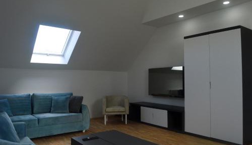 Single Room with Private Bathroom