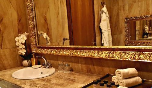 Executive Suite with Balcony