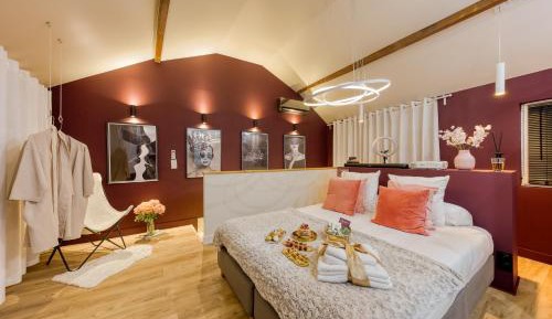 One-Bedroom Villa