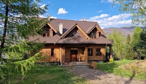 Family Room with Mountain View