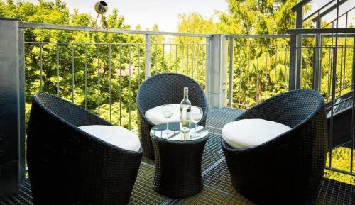 Three-Bedroom Apartment with Terrace
