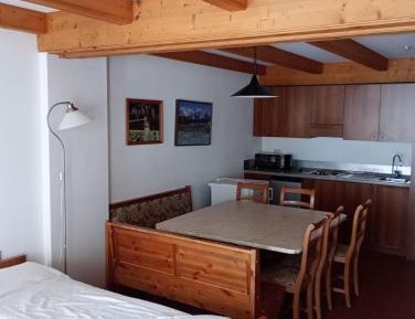 Two-Bedroom Deluxe Apartment