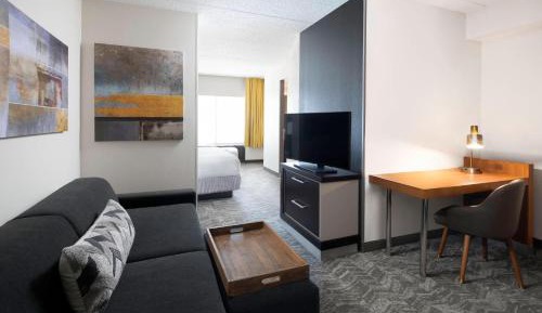 King Suite with Trundle Bed - Hearing Accessible