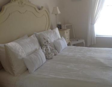Luxury Double Room with Bath and Shower