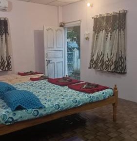 Family Room with Garden View