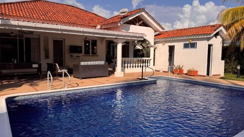 Three-Bedroom Holiday Home 