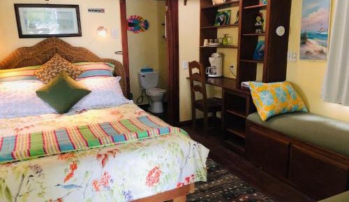 Deluxe Double Room (2 Adults + 1 Child)