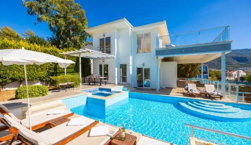 Four-Bedroom Villa