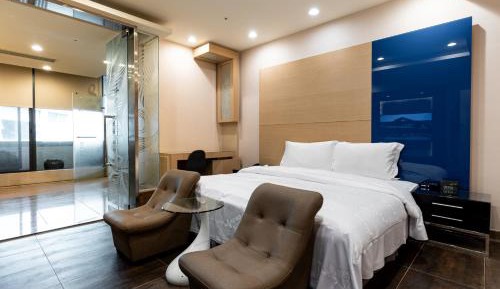 Fashion Suite
