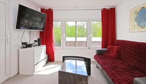 One-Bedroom Holiday Home
