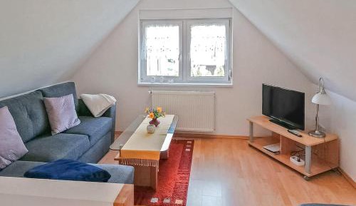 One-Bedroom Holiday Home