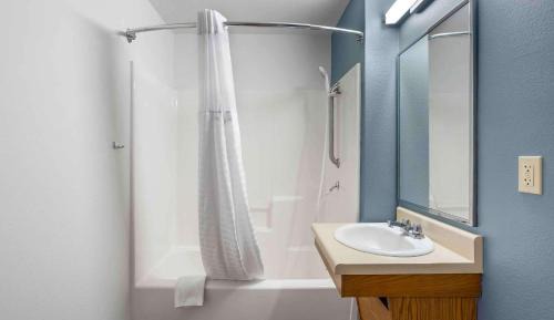 Double Room with Two Double Beds - Non-Smoking