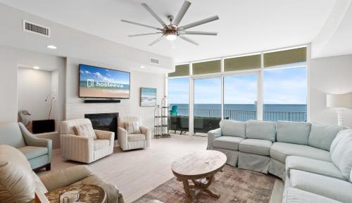 Three-Bedroom Apartment with View
