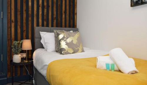 Single Room with Private Bathroom