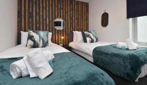 Twin Room with Private Bathroom