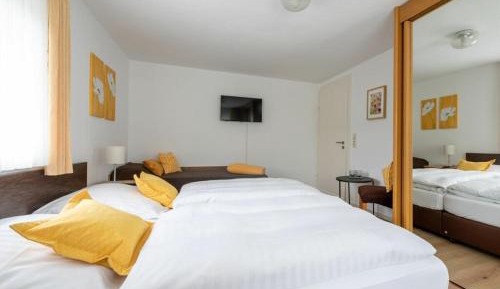Three-Bedroom Holiday Home 