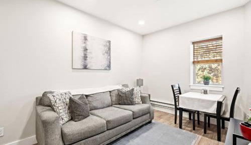 One-Bedroom Standard Apartment
