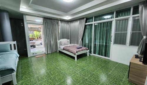 Twin Room with Bathroom