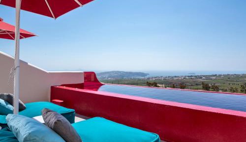 Summer Mood Suite with Heated Plunge Pool