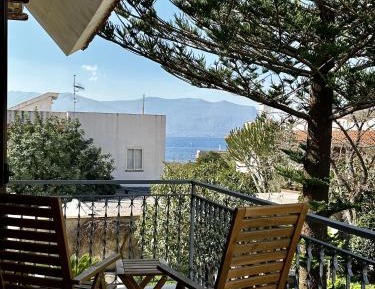 Deluxe Double Room with Side Sea View