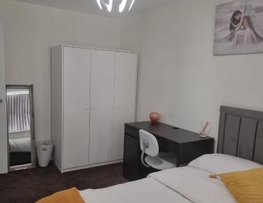 Double Room with Shared Bathroom