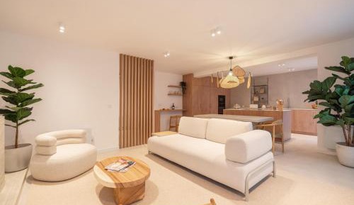 Two-Bedroom Deluxe Apartment