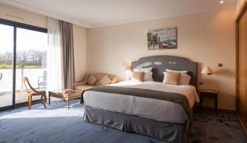 Junior Suite with Balcony
