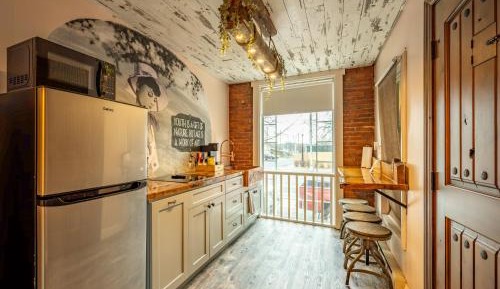 One-bedroom Loft Apartment 