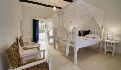 Triple Room with Pool View