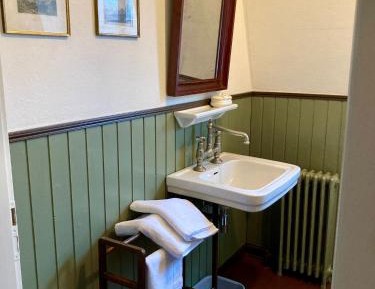 Twin Room with Bathroom