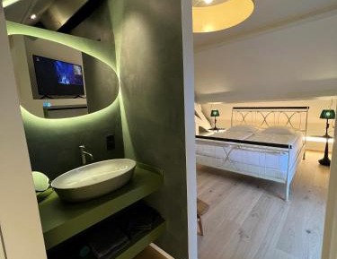 Double Room with Private Bathroom