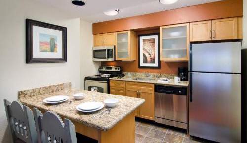 King Studio with Sofa Bed