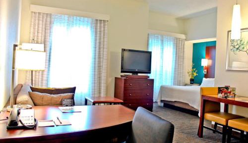 King Studio with Sofa Bed