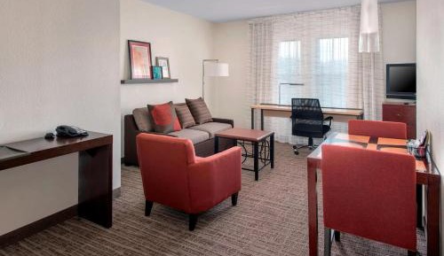 One-Bedroom King Suite
