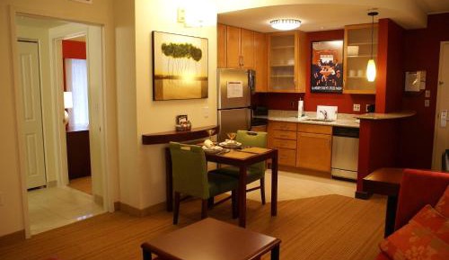 One-Bedroom Suite with Sofa Bed