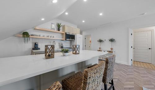 Four-Bedroom Penthouse Apartment