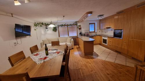 One-Bedroom Apartment with Balcony