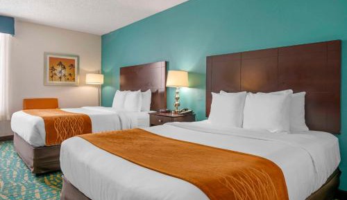 Queen Room with Two Queen Beds - Non-Smoking