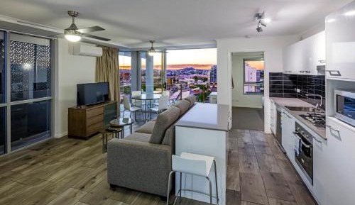 Two-Bedroom Apartment - Governor